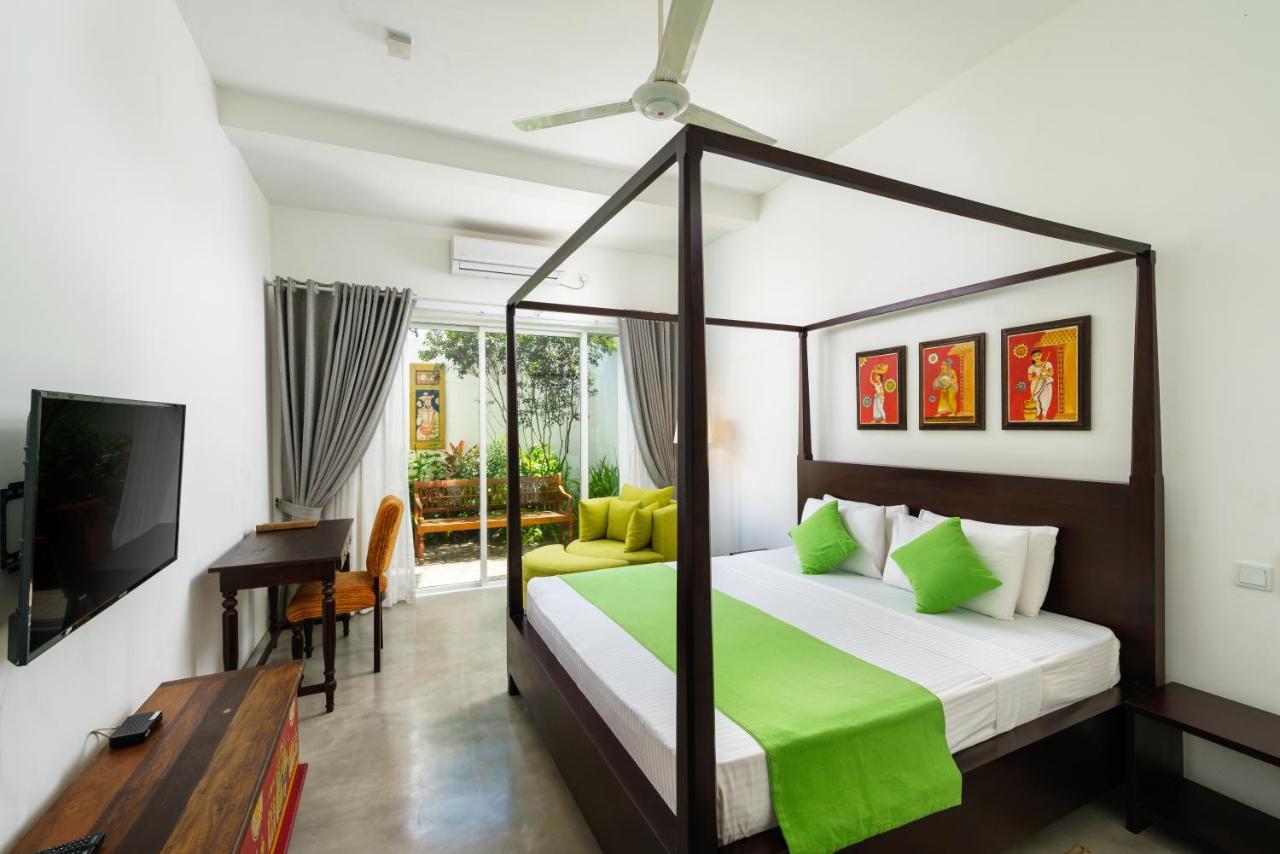 Jr Suite Room
