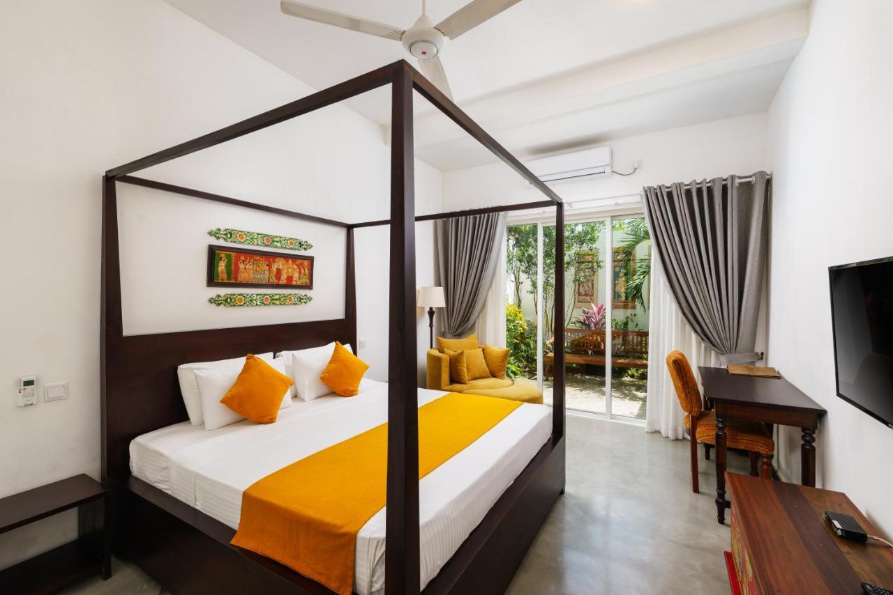 Jr Suite Room