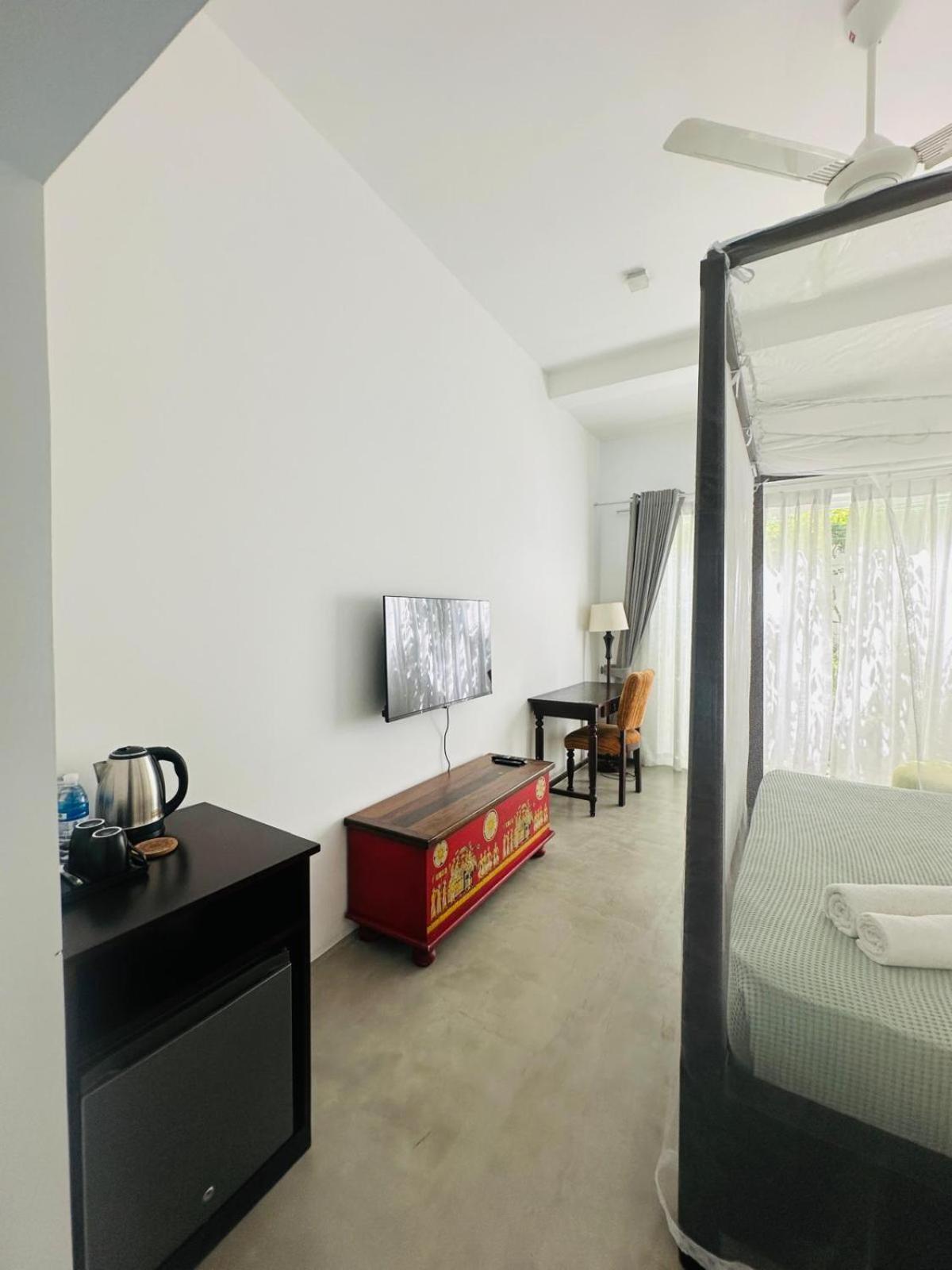 Jr Suite Room